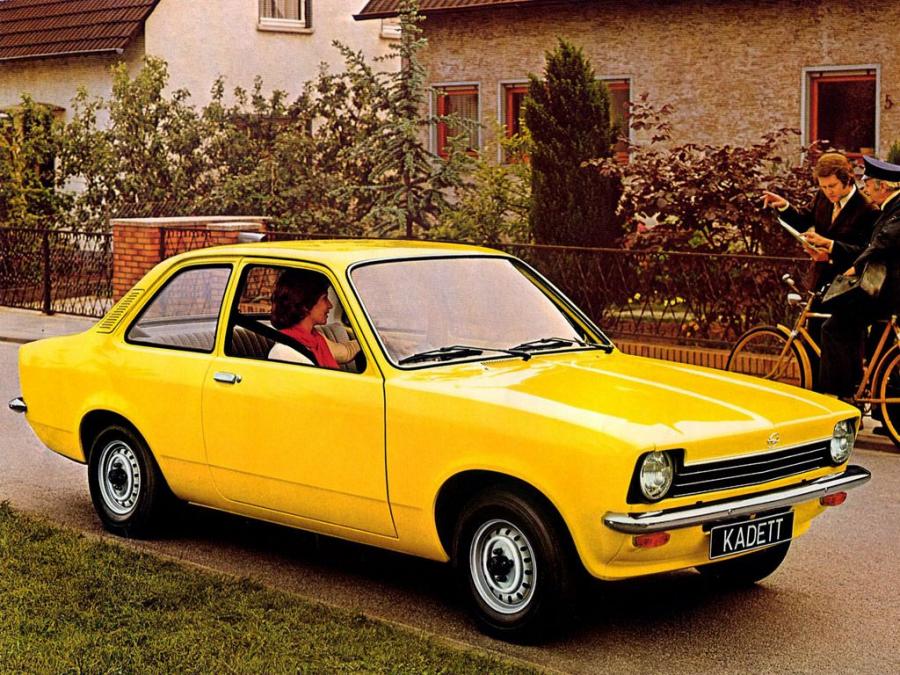  Opel Kadett 2-Door Sedan 1973 года  (фото 13 из 19)